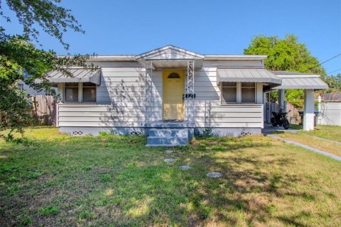 House in Orlando, Florida 2 bedrooms, 74.51 sq.m. № 1690133 - photo 1