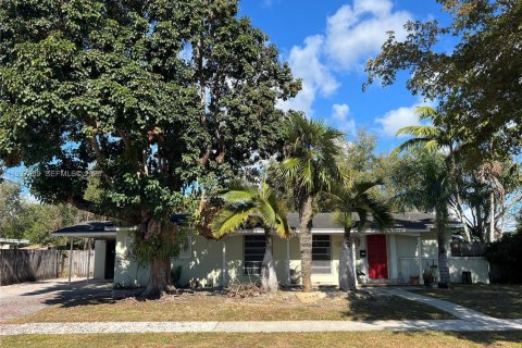 Купить виллу или дом в Майами, Флорида 3 спальни, 130.43м2, № 1996364 - фото 14