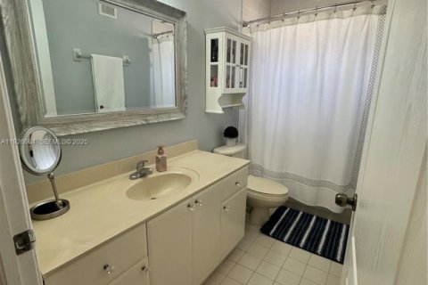 Снять в аренду кондоминиум в Хайалиа, Флорида 3 спальни, 114.27м2, № 1984651 - фото 11