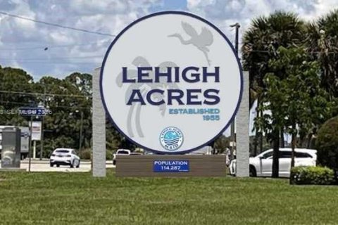 Immobilier commercial à vendre à Lehigh Acres, Floride № 2158143 - photo 4