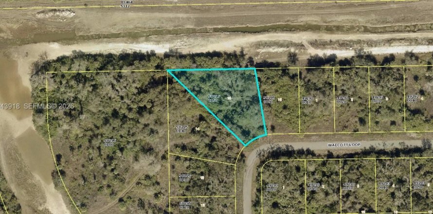 Immobilier commercial à Lehigh Acres, Floride № 2158143