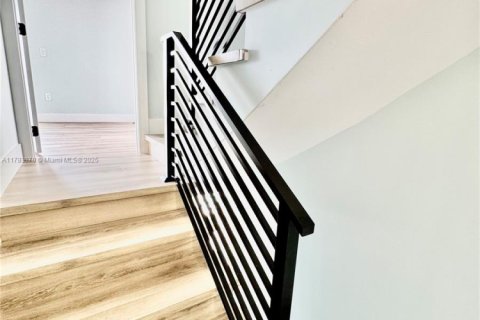 Снять в аренду кондоминиум в Майами, Флорида 2 спальни, 158.86м2, № 1861434 - фото 30
