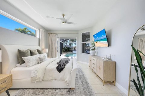 Casa en venta en Cape Coral, Florida, 3 dormitorios, 210.8 m2 № 2102436 - foto 5