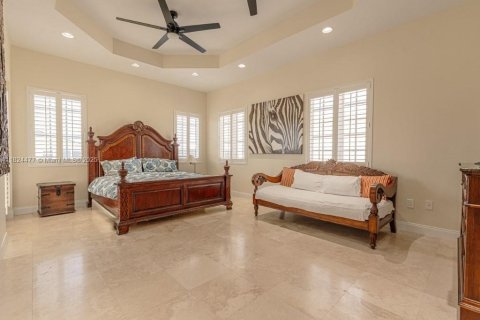 House in Big Pine Key, Florida 4 bedrooms, 289.48 sq.m. № 1888754 - photo 23