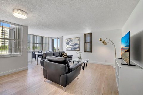 Condominio en venta en Fort Lauderdale, Florida, 2 dormitorios, 123.37 m2 № 1977707 - foto 6