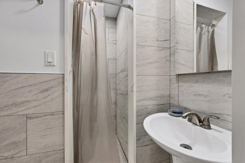 Villa ou maison à vendre à Port Charlotte, Floride: 3 chambres, 122.91 m2 № 1914136 - photo 27