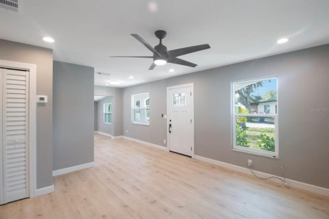 Villa ou maison à vendre à Tampa, Floride: 3 chambres, 141.03 m2 № 1552015 - photo 7