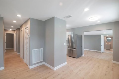 Villa ou maison à vendre à Tampa, Floride: 3 chambres, 141.03 m2 № 1552015 - photo 8