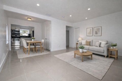 Villa ou maison à louer à Miami, Floride: 4 chambres, 111.76 m2 № 2040377 - photo 26