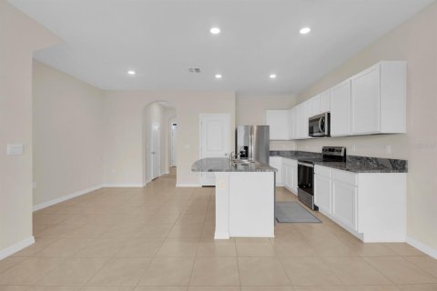 Townhouse in Wildwood, Florida 3 bedrooms, 156.82 sq.m. № 1735587 - photo 10