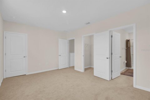 Townhouse in Wildwood, Florida 3 bedrooms, 156.82 sq.m. № 1735587 - photo 20