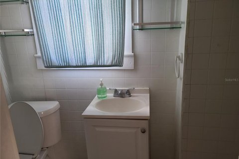 Casa en alquiler en Bradenton, Florida, 2 dormitorios, 64.57 m2 № 1880703 - foto 8