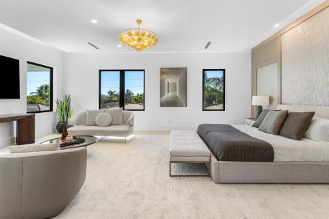 House in Boca Raton, Florida 5 bedrooms, 380.53 sq.m. № 2262588 - photo 6