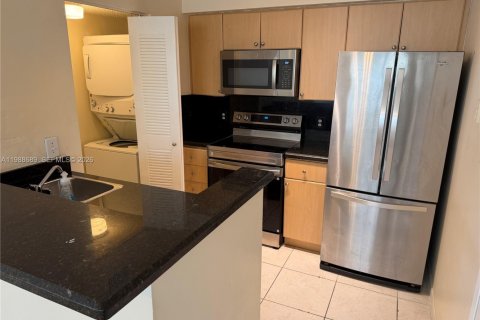 Appartement à louer à Hollywood, Floride: 1 chambre, 60.39 m2 № 2050738 - photo 2