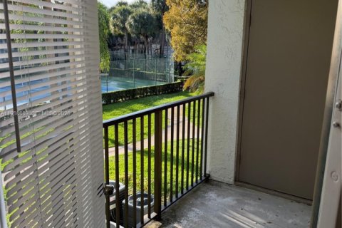 Appartement à louer à Hollywood, Floride: 1 chambre, 60.39 m2 № 2050738 - photo 10