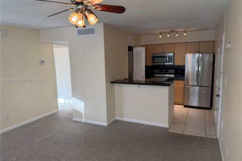 Appartement à Hollywood, Floride 1 chambre, 60.39 m2 № 2050738