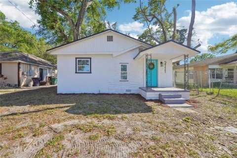 Villa ou maison à Tampa, Floride 2 chambres, 69.86 m2 № 2149132