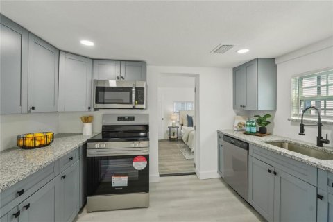 Villa ou maison à vendre à Tampa, Floride: 2 chambres, 69.86 m2 № 2149132 - photo 9