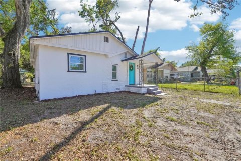 Villa ou maison à vendre à Tampa, Floride: 2 chambres, 69.86 m2 № 2149132 - photo 2