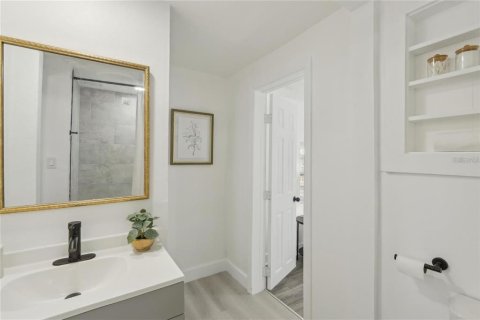 Villa ou maison à vendre à Tampa, Floride: 2 chambres, 69.86 m2 № 2149132 - photo 12