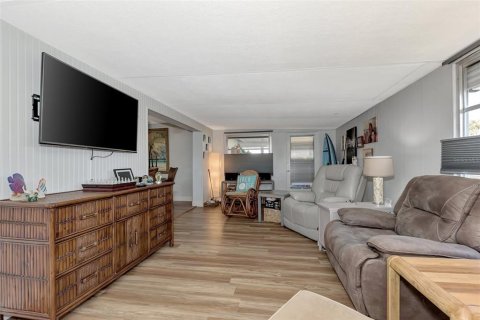 Villa ou maison à vendre à Port Charlotte, Floride: 3 chambres, 150.78 m2 № 999036 - photo 21