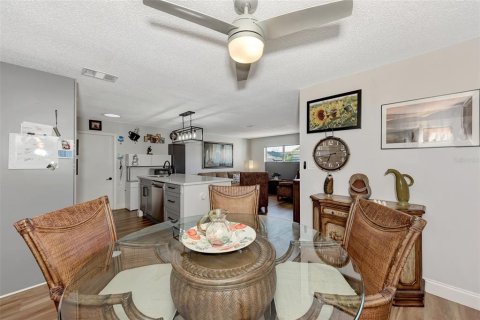 Villa ou maison à vendre à Port Charlotte, Floride: 3 chambres, 150.78 m2 № 999036 - photo 17