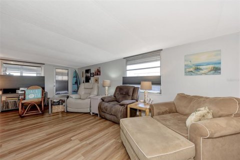 Villa ou maison à vendre à Port Charlotte, Floride: 3 chambres, 150.78 m2 № 999036 - photo 20