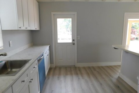 House in Fort Lauderdale, Florida 3 bedrooms, 136.1 sq.m. № 2088165 - photo 13