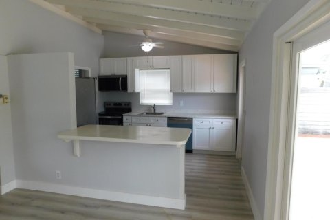 House in Fort Lauderdale, Florida 3 bedrooms, 136.1 sq.m. № 2088165 - photo 11