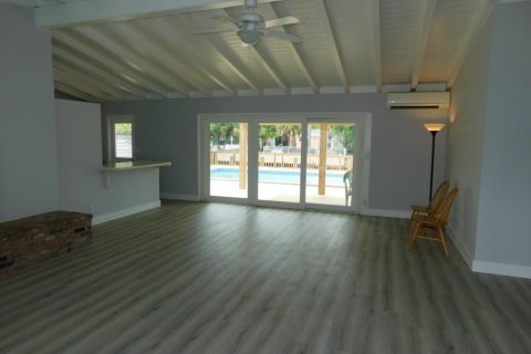 House in Fort Lauderdale, Florida 3 bedrooms, 136.1 sq.m. № 2088165 - photo 7