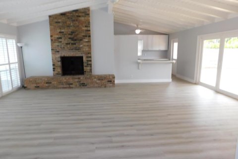 House in Fort Lauderdale, Florida 3 bedrooms, 136.1 sq.m. № 2088165 - photo 8