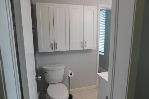 House in Fort Lauderdale, Florida 3 bedrooms, 136.1 sq.m. № 2088165 - photo 25