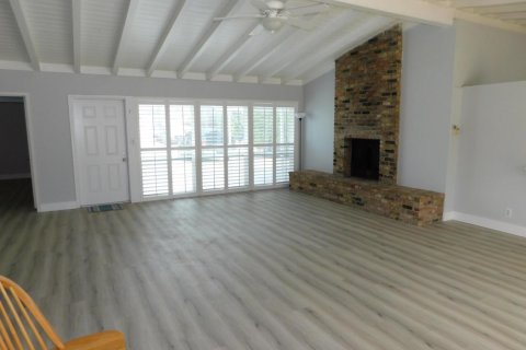 House in Fort Lauderdale, Florida 3 bedrooms, 136.1 sq.m. № 2088165 - photo 9