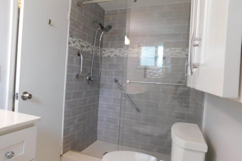 House in Fort Lauderdale, Florida 3 bedrooms, 136.1 sq.m. № 2088165 - photo 24