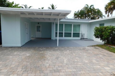 House in Fort Lauderdale, Florida 3 bedrooms, 136.1 sq.m. № 2088165 - photo 2