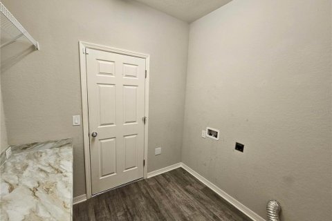 House in Eagle Lake, Florida 4 bedrooms, 189.06 sq.m. № 1719945 - photo 30