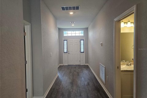 House in Eagle Lake, Florida 4 bedrooms, 189.06 sq.m. № 1719945 - photo 4