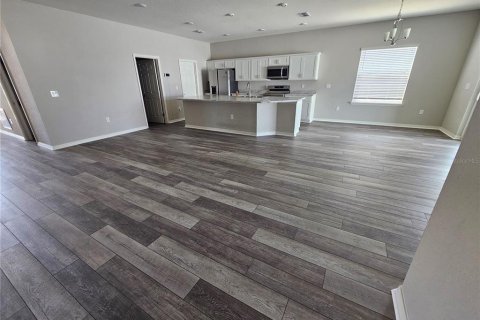 House in Eagle Lake, Florida 4 bedrooms, 189.06 sq.m. № 1719945 - photo 5