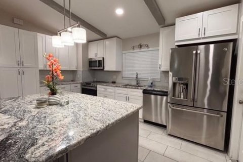 Casa en venta en Casselberry, Florida, 4 dormitorios, 200.48 m2 № 1884534 - foto 5