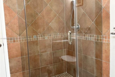 Купить виллу или дом в Плантация, Флорида 4 спальни, 229м2, № 1931204 - фото 28