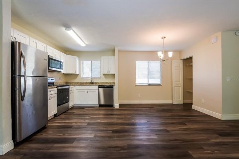 House in Edgewater, Florida 3 bedrooms, 110.27 sq.m. № 1783068 - photo 7