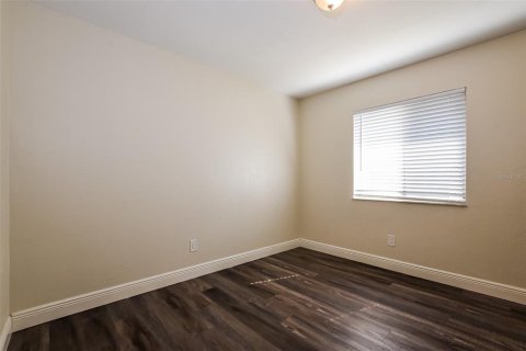 House in Edgewater, Florida 3 bedrooms, 110.27 sq.m. № 1783068 - photo 12