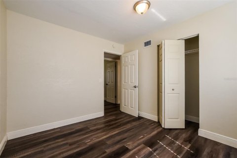 House in Edgewater, Florida 3 bedrooms, 110.27 sq.m. № 1783068 - photo 15