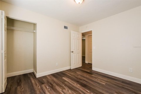 House in Edgewater, Florida 3 bedrooms, 110.27 sq.m. № 1783068 - photo 13