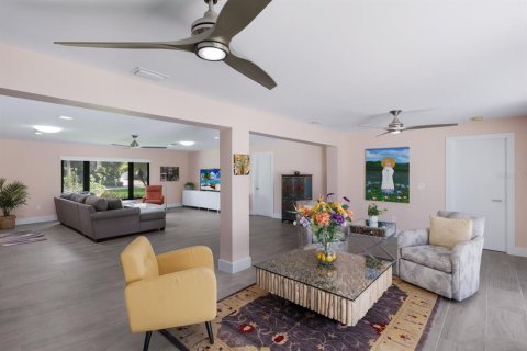 Villa ou maison à vendre à Sarasota, Floride: 5 chambres, 242.38 m2 № 1912282 - photo 17