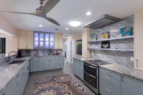 Villa ou maison à vendre à Sarasota, Floride: 5 chambres, 242.38 m2 № 1912282 - photo 20