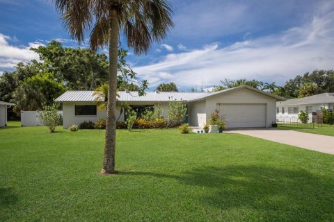 Villa ou maison à vendre à Sarasota, Floride: 5 chambres, 242.38 m2 № 1912282 - photo 2