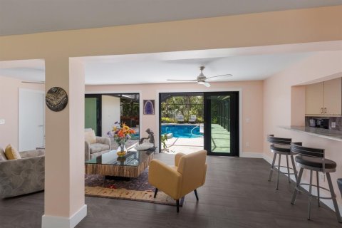 Villa ou maison à vendre à Sarasota, Floride: 5 chambres, 242.38 m2 № 1912282 - photo 14