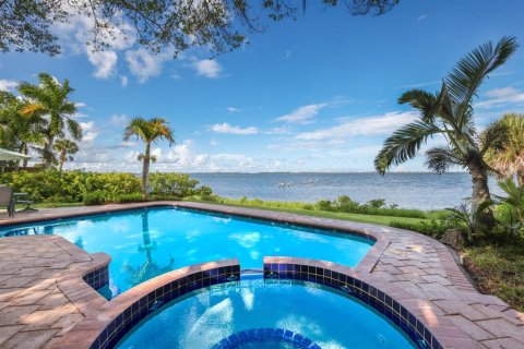 House in Sarasota, Florida 3 bedrooms, 251.11 sq.m. № 1256937 - photo 21