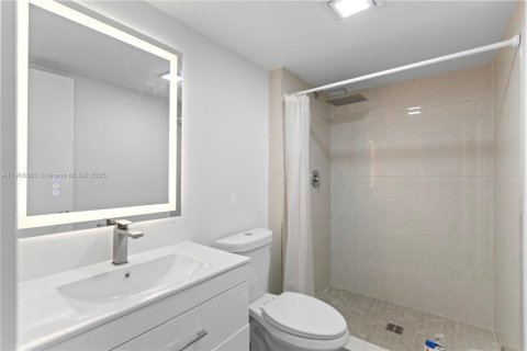 Condominio en venta en Sunny Isles Beach, Florida, 2 dormitorios, 148.92 m2 № 2012951 - foto 30